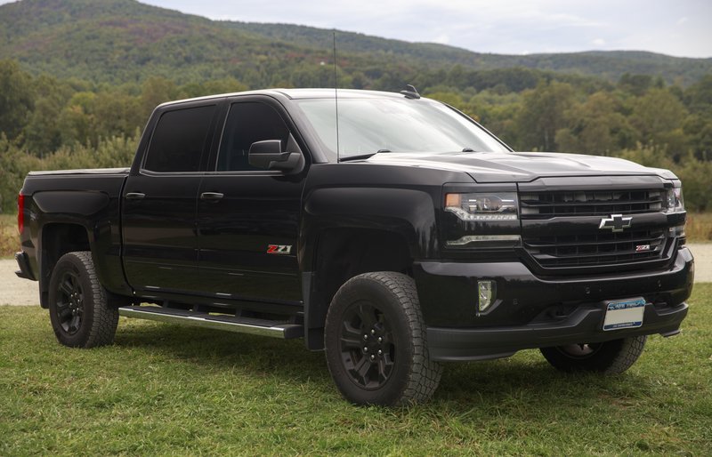 2016 Chevrolet Silverado gasoline pickup truck